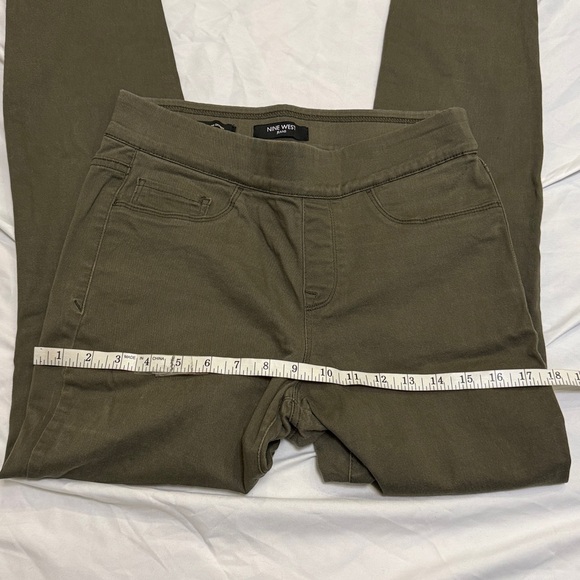 NINE WEST JEANS PULL ON SKINNY OLIVE GREEN SIZE 6 VGUC - Picture 12 of 16